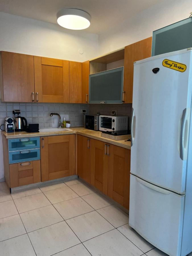 Charming Apartment With Sea View At Marina Village Herzliya Exterior photo